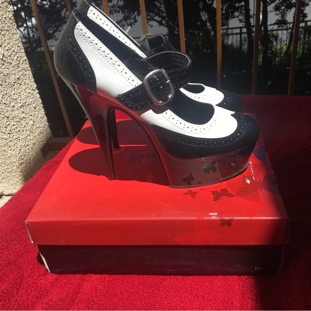 Stylish Black and White Women's Heels